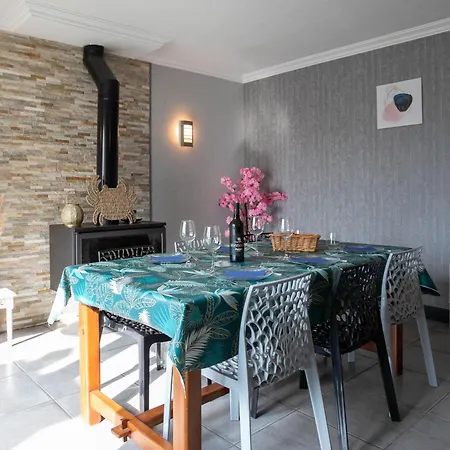 Maison Au Port De Holiday home Lezardrieux